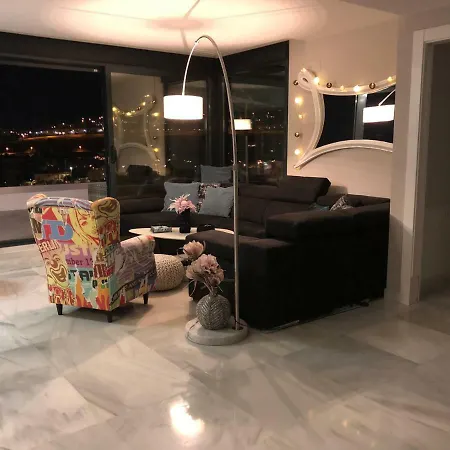 Apartment Penthouse La Luna - *